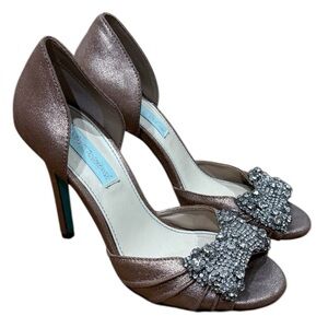 Betsy Johnson Bronze Jeweled Prom Rhinestone Open Toe Wedding Prom Heels Sz 6.5M